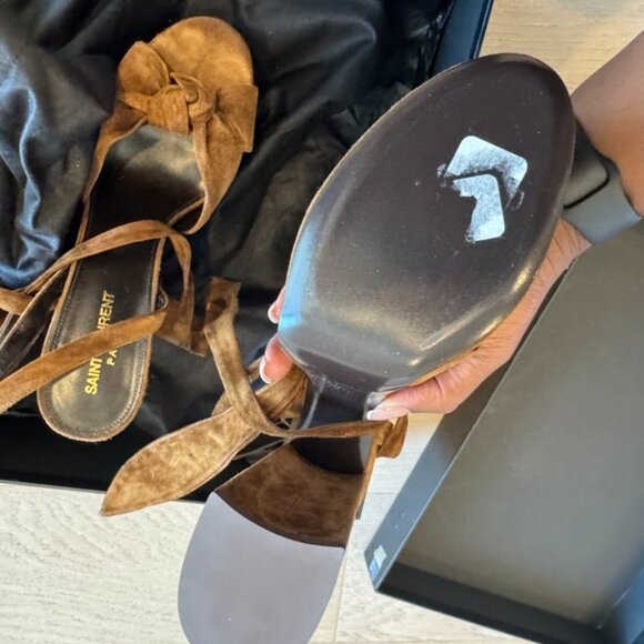 Saint Laurent Bianca Platforms Suede - Picture 2 of 5